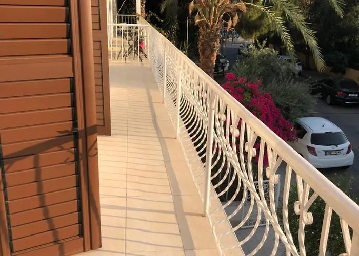 Bougainvillea Apartment